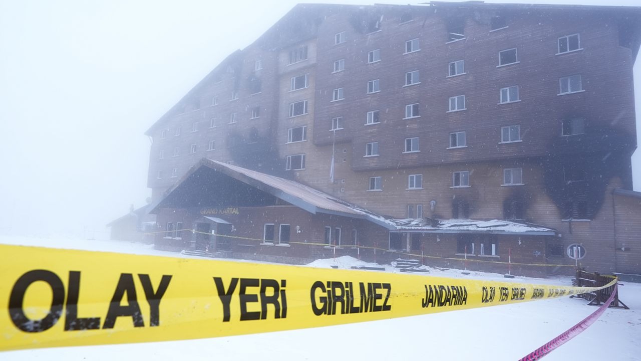 Grand Kartal Otel facia sonrası sitesini değiştirdi