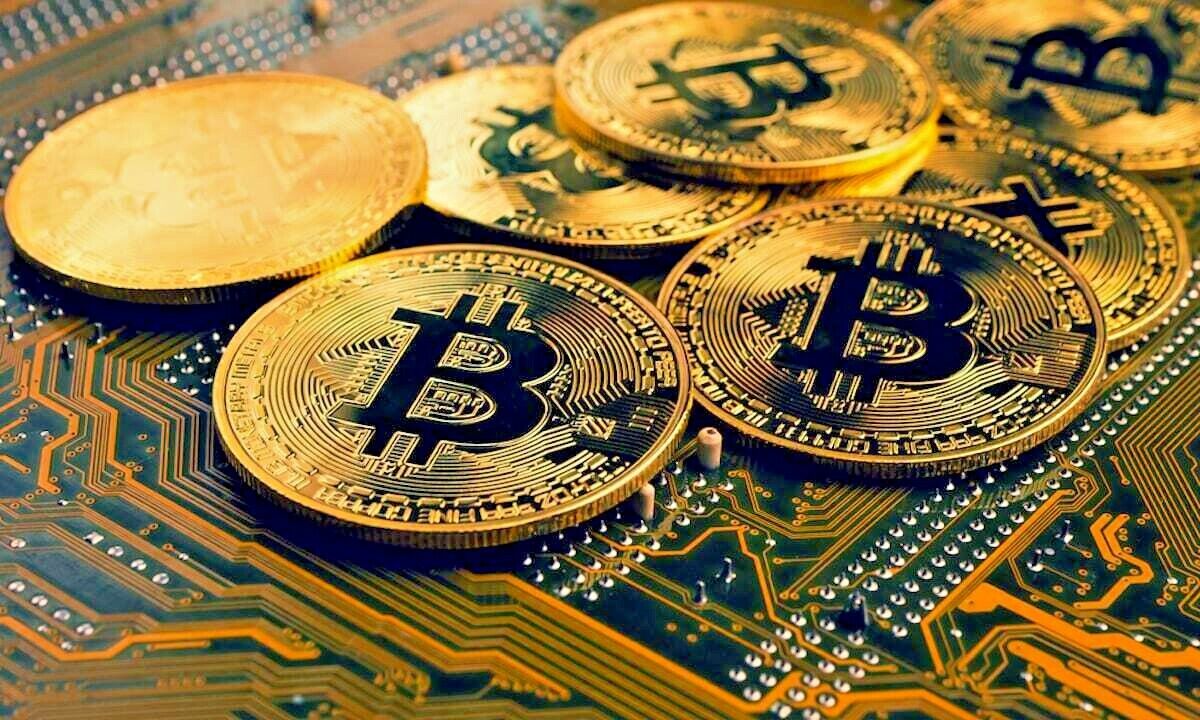 Bitcoin 102.000 Doları Aştı: 2025 İçin Yeni Zirveler Mi Geliyor?