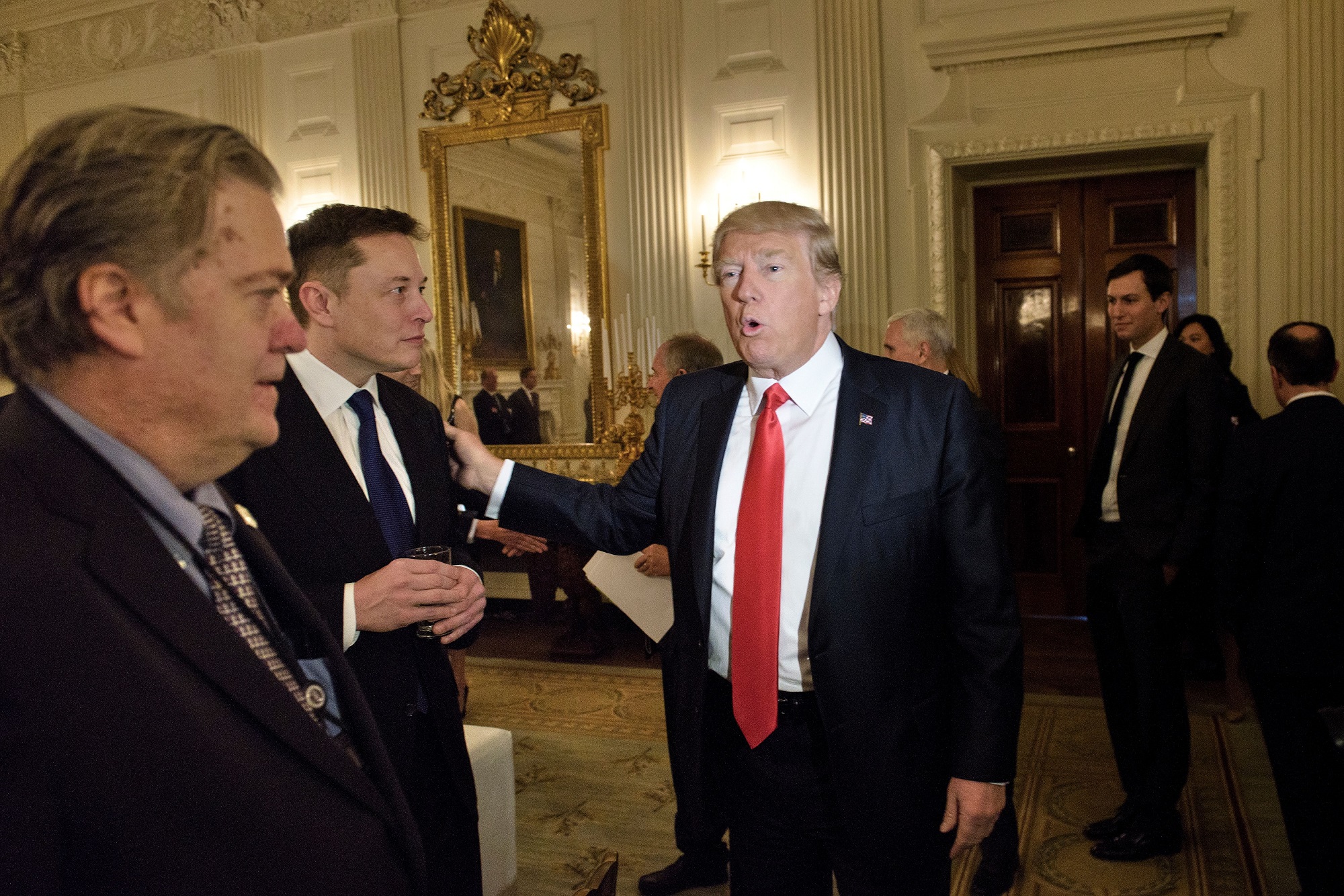 Elon Musk, trump’ın kabine toplantısına davet edildi