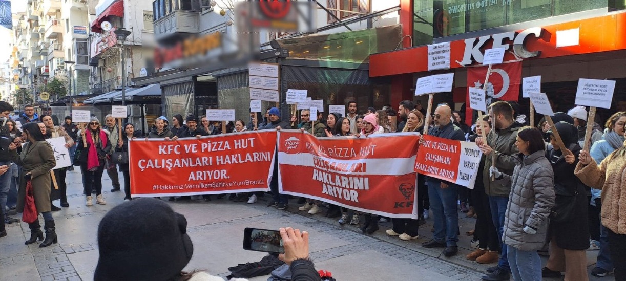 KFC ve Pizza Hut işçileri SMS ile işten çıkartıldı