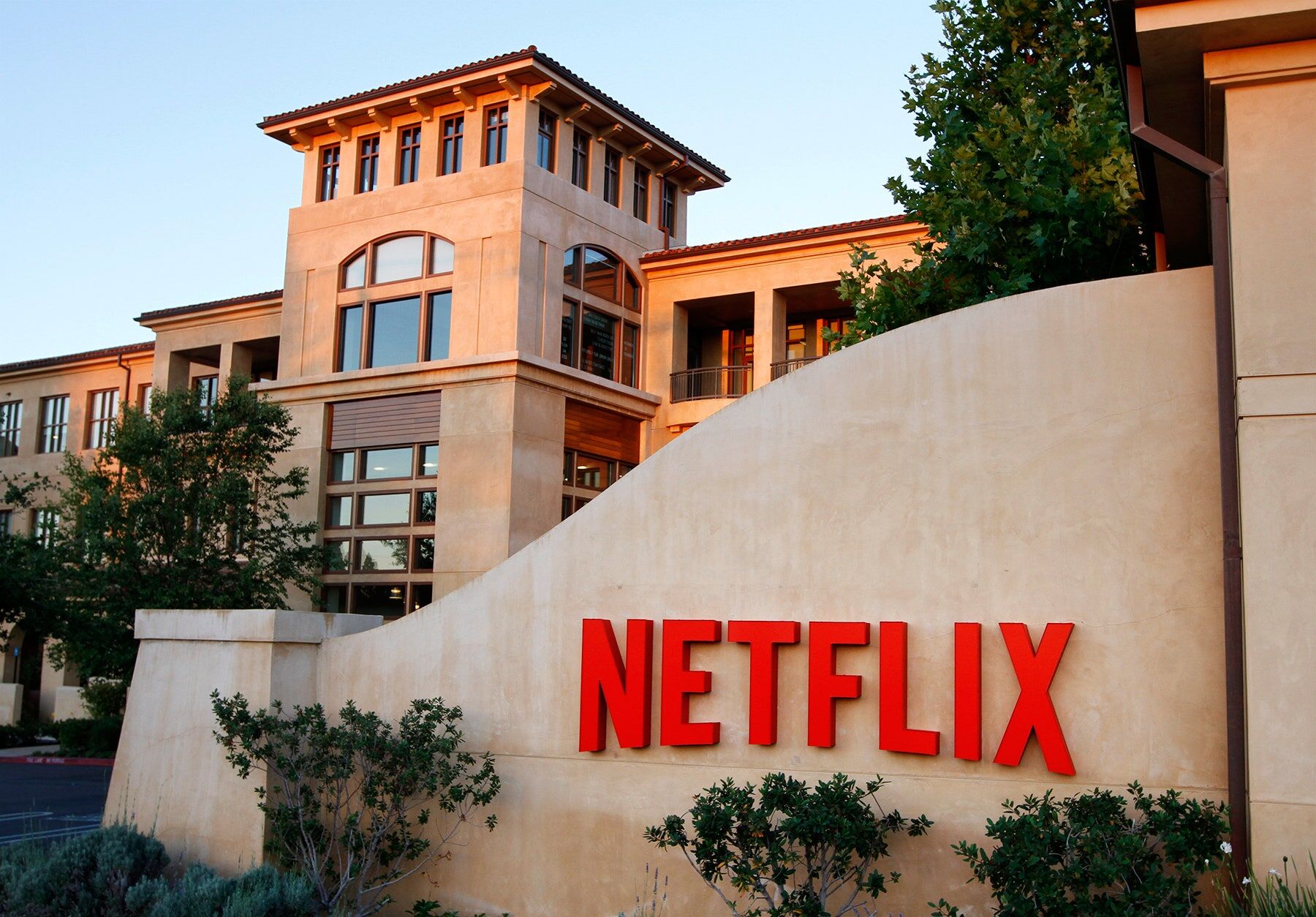 Netflix'in kârı beklentileri aştı