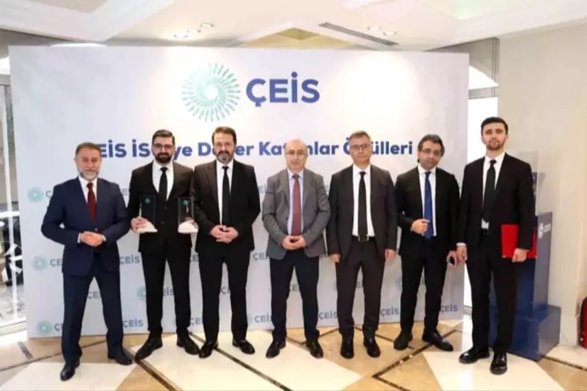 Aşkale Çimento, ödül töreninde üç ödül birden kazandı