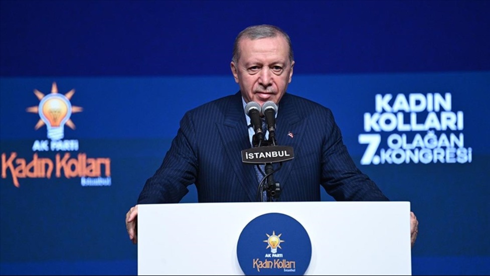 Cumhurbaşkanı Erdoğan: "Kadınları dışlayan hiçbir siyasi hareket muvaffak olamaz"