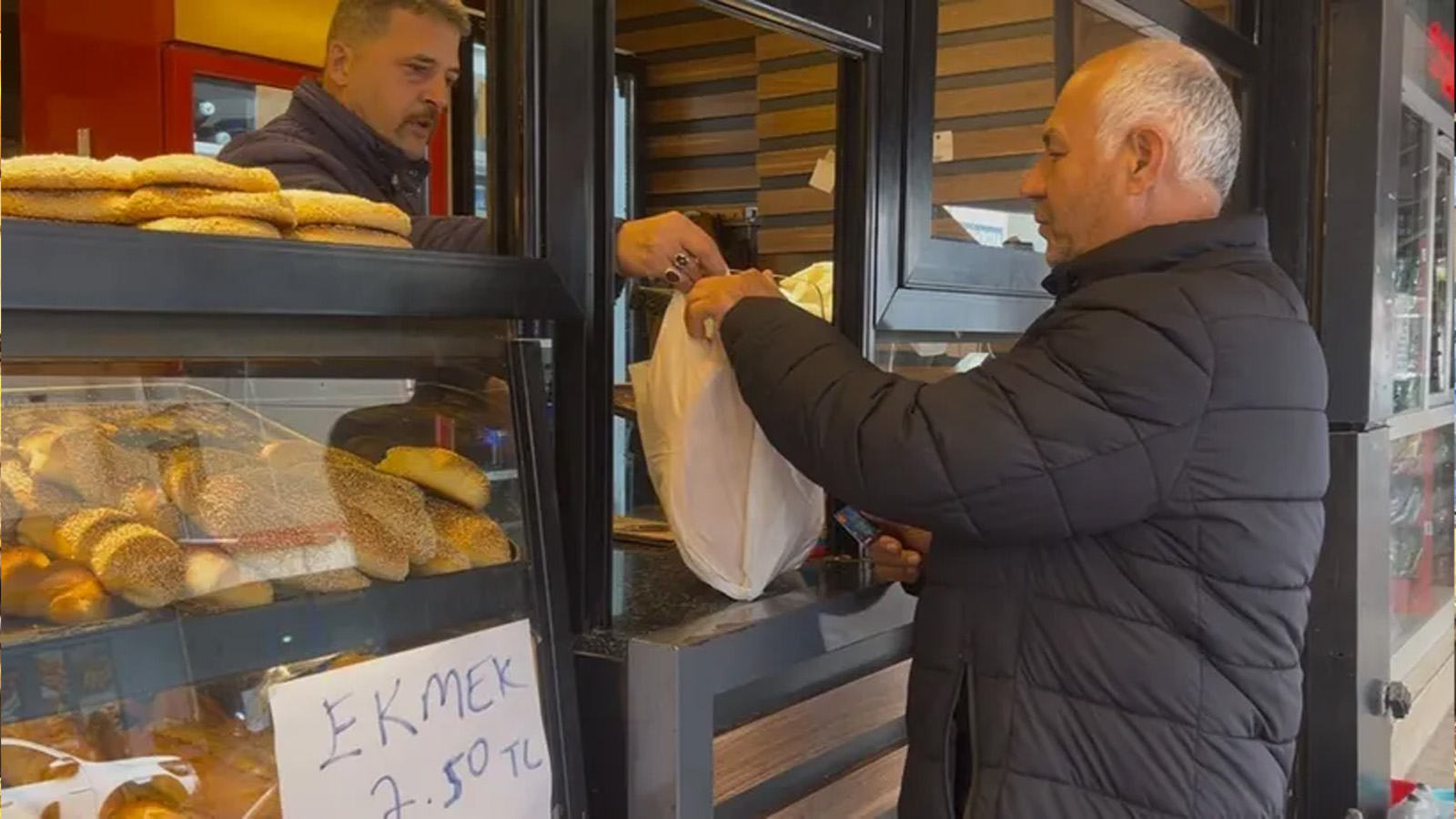 Ekmekte sürpriz kampanya! 12,5 liralık ekmeği 7,5 liradan satıyor