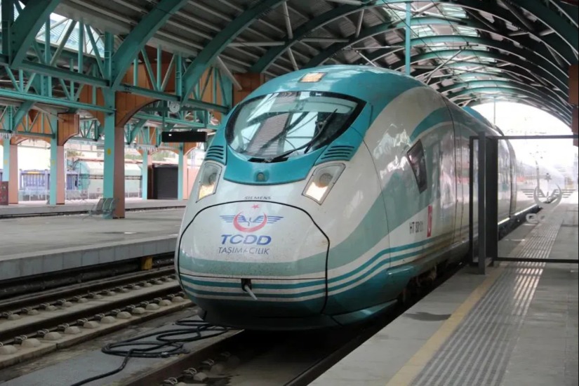Eskişehir ve Antalya arası seyahat süresi yarıya iniyor: 5 ile daha YHT müjdesi