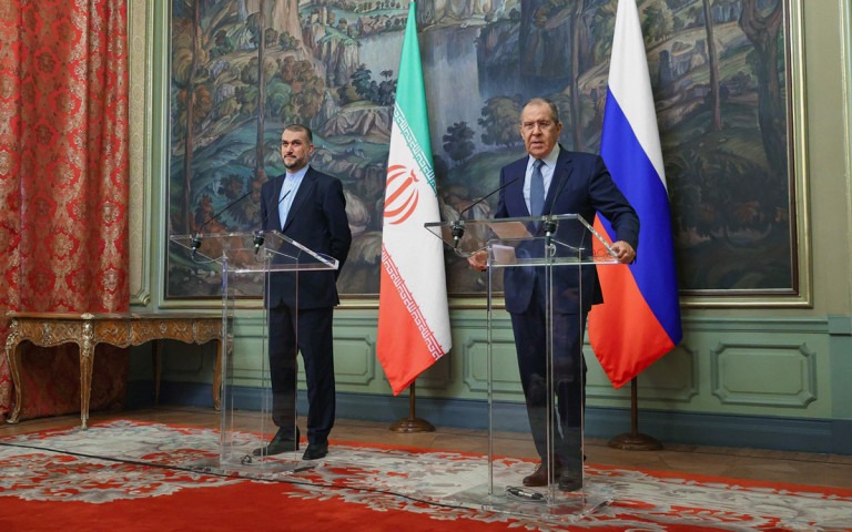 Lavrov, Suriye'yi görüşmek için İran'a gidiyor