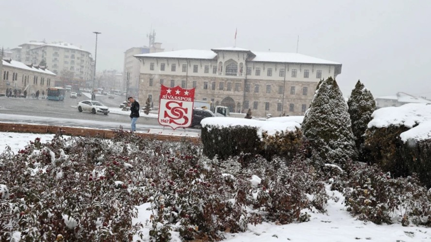 Sibirya soğukları Cuma günü geri geliyor! Ramazan'ın ilk günü Sivas'ta hava nasıl olacak?