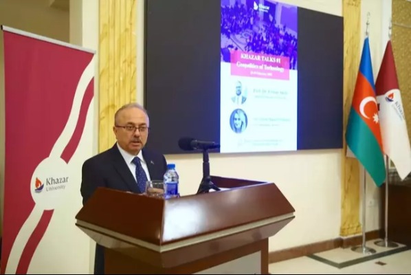 Bakü'de yapay zeka ve sorumlu kullanımı konuşuldu