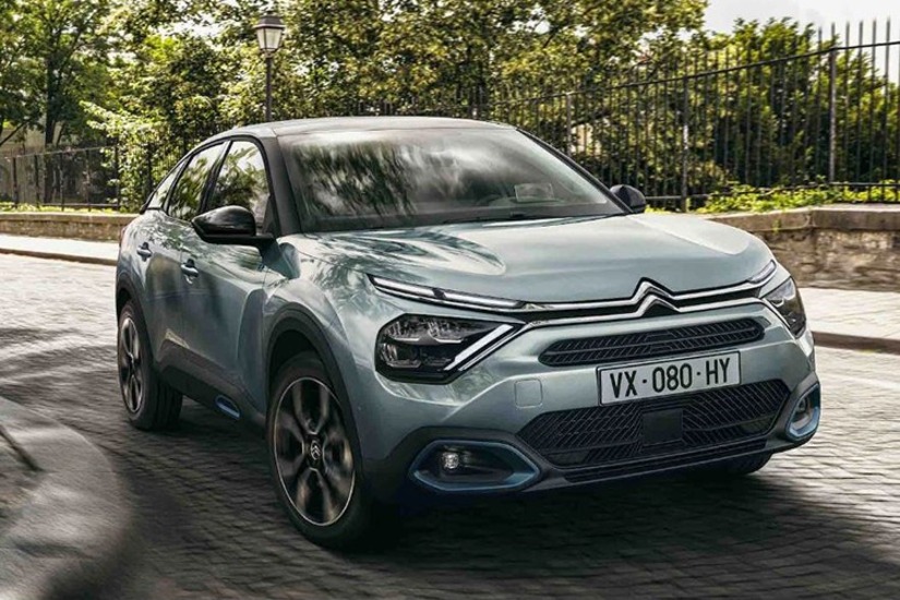 Elektrikli otomobil pazarında rekabet kızıştı! Yeni Citroen E-C4 ve E-C4 X Türkiye fiyatları şaşırttı!