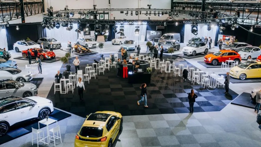 Stellantis’in kârı 2024’te sert düşüş yaşadı! CEO arayışı devam ediyor