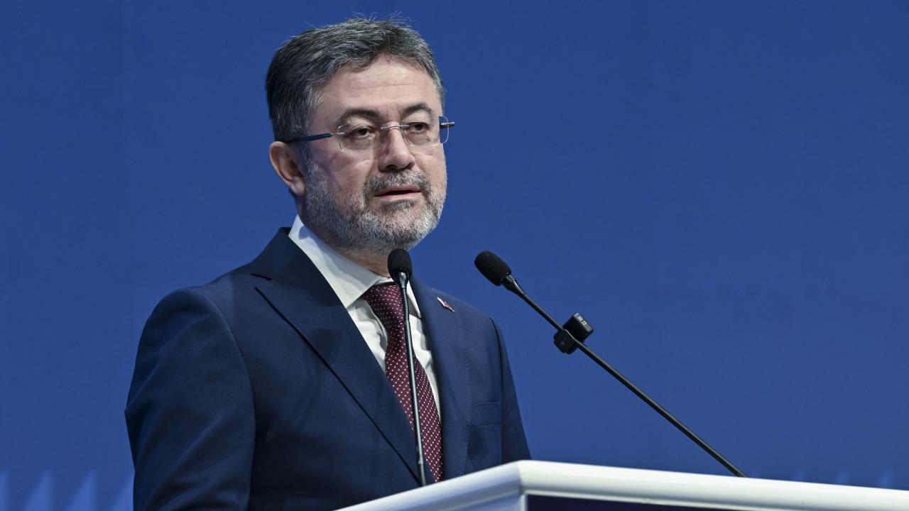 Bakan Yumaklı: Üç orman yangını tamamen kontrol altında
