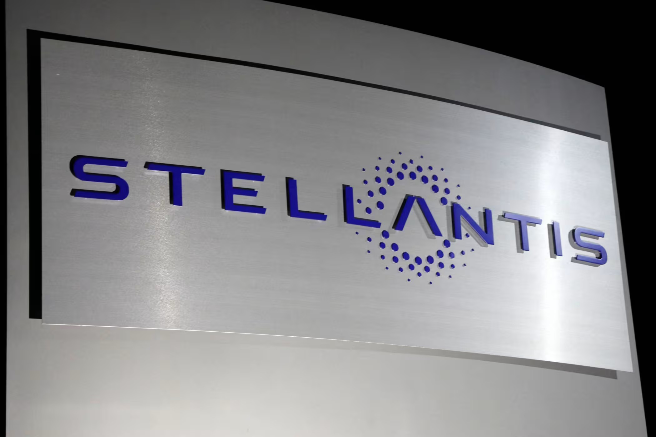 Stellantis 2024’te 5,5 milyar euro net kar elde etti