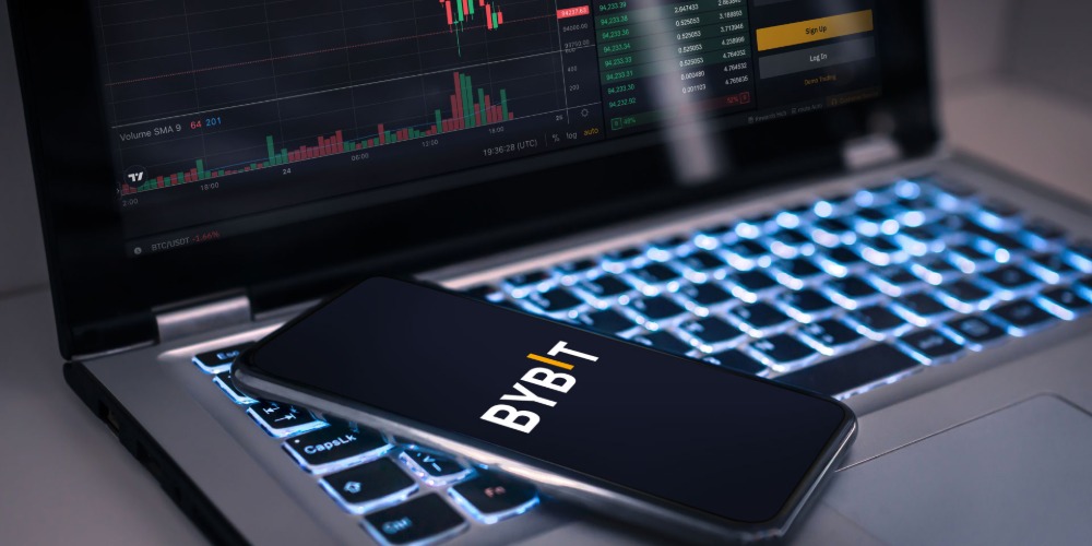 Tarihin en büyük kripto para hırsızlığı! 1,5 milyar dolar buhar oldu, 300 milyon doları nakde çevrildi