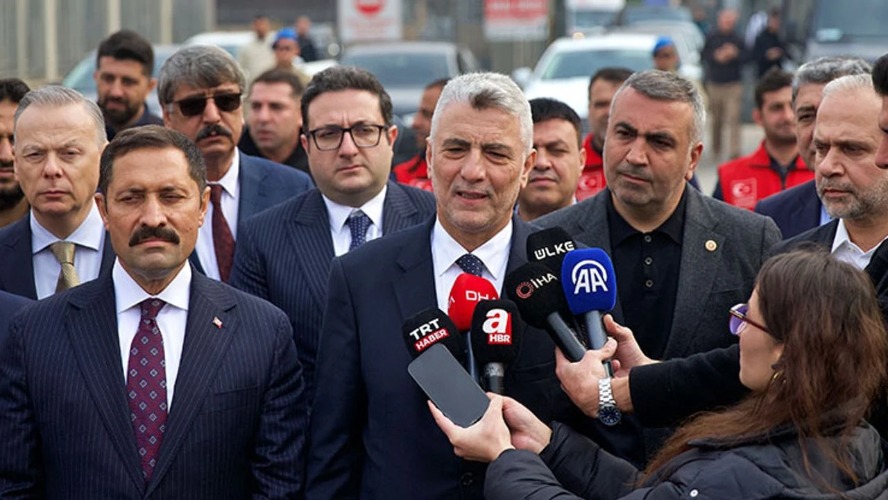 Ticaret Bakanlığı 988 yeni personel alacak! Bakan Bolat'tan açıklama...