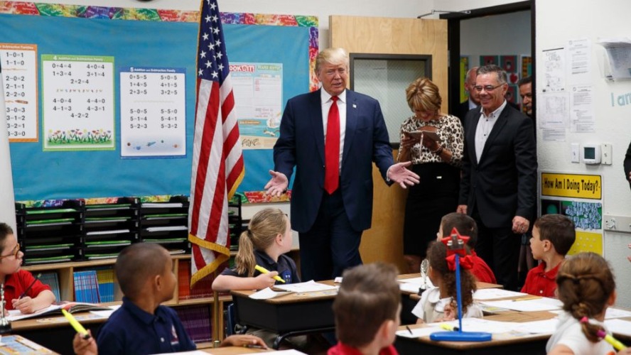 Trump, ABD Eğitim Bakanlığı’nı feshetmeye hazırlanıyor