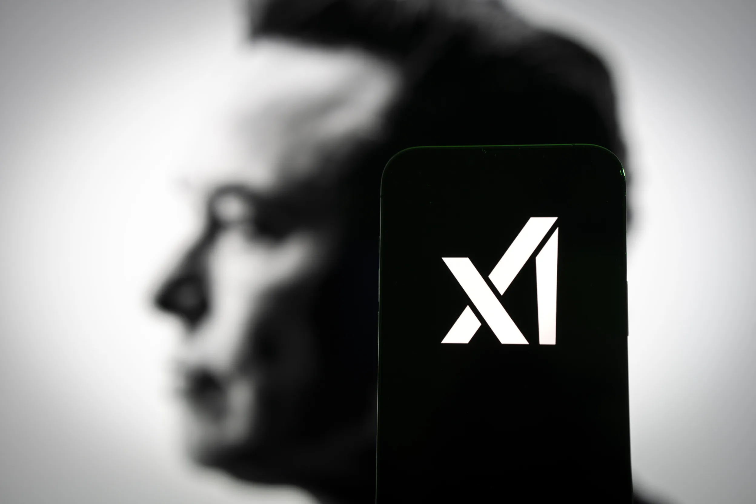 xAI, sosyal medya platformu X'i satın aldı