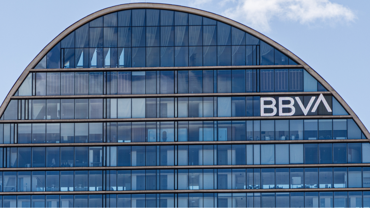 BBVA’nın 3. çeyrek kârı düştü: 993 milyon euroluk hisse geri alımı başlıyor