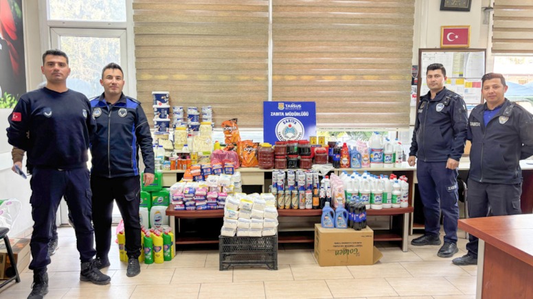 Tarsus zabıtası göz açtırmadı! Son kullanma tarihi geçmiş 1.500 ürün ele geçirildi