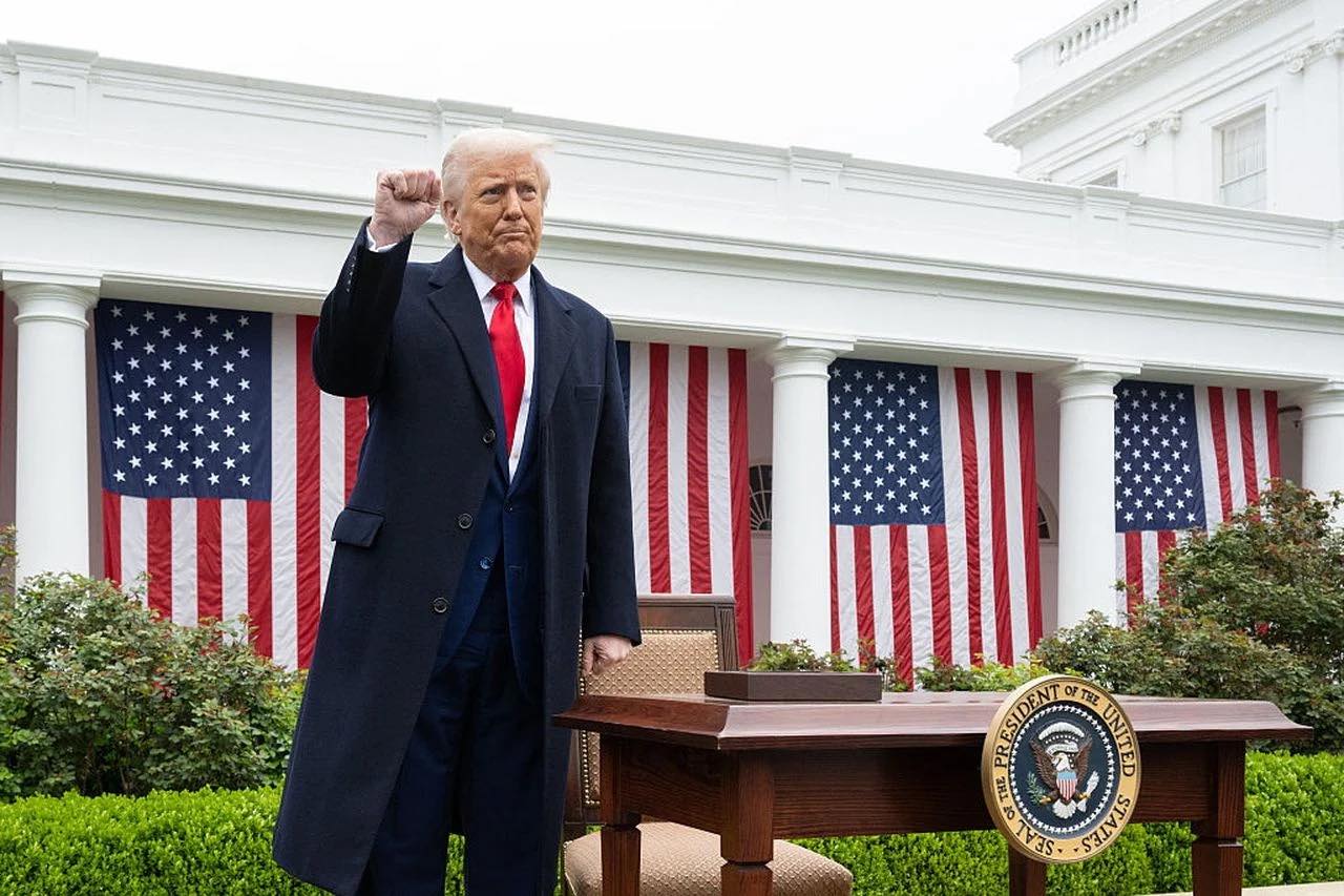 Trump'tan Ek Gümrük Vergilerine Yol Açan Ulusal Acil Durum Kararı!