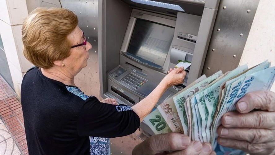 Emeklilerin gözü bayram ikramiyelerinde: 2025 Kurban Bayramı ödemeleri ne zaman yapılacak?