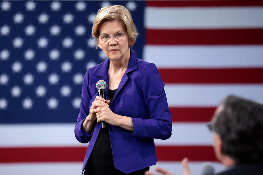 Elizabeth Warren’dan Trump’a uyarı: Powell kovulursa piyasalar çöker