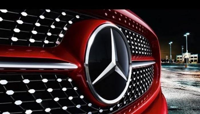 Mercedes-Benz'in karı yüzde 43 düştü