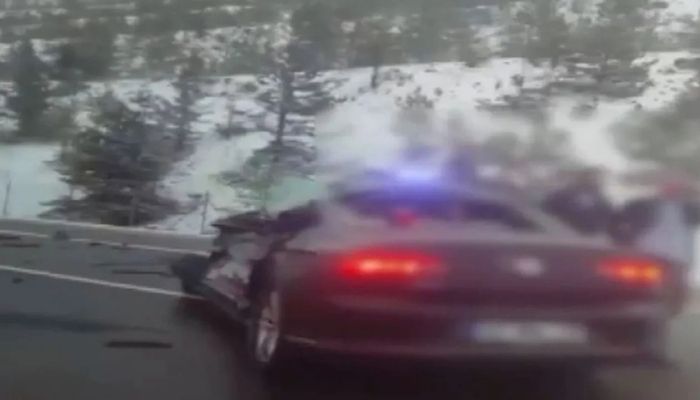 Cumhurbaşkanlığı konvoyunda kaza... 2 görevli hayatını kaybetti