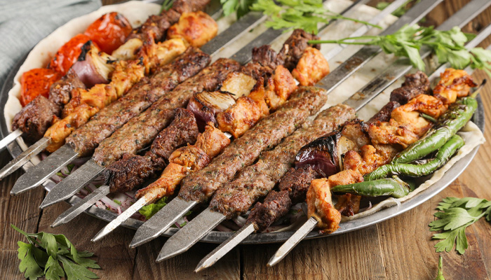 Bakanlık ifşa etti... Tağşiş yapan firmalar açıklandı: Sucuk, köfte ve kebap yapımında bakın ne kullanmışlar?