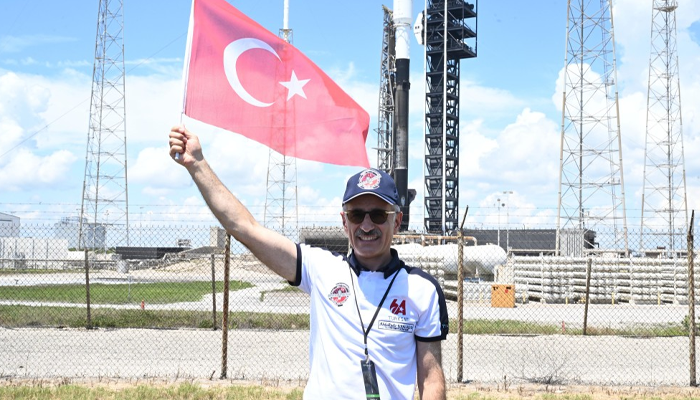 Milli haberleşme uydusu Türksat 6A yarın hizmete başlıyor