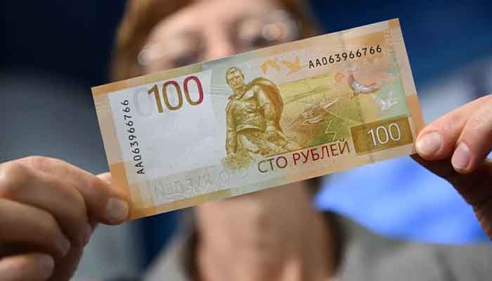 Rusya, 2025 yılı ruble tahminini düşürdü