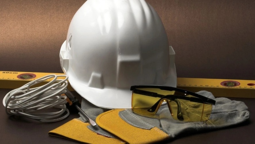 Standart dışı baret ve maskeye rekor ceza yağdı
