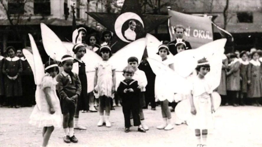 TBMM arşivinden ilk 23 Nisan kutlamaları: Tarih 23 Nisan 1920