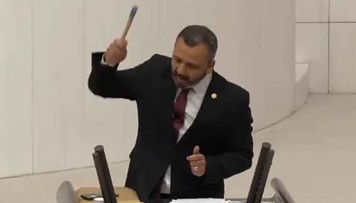 TBMM kürsüsünde çekiçle telefon kıran eski milletvekiline tazminat cezası