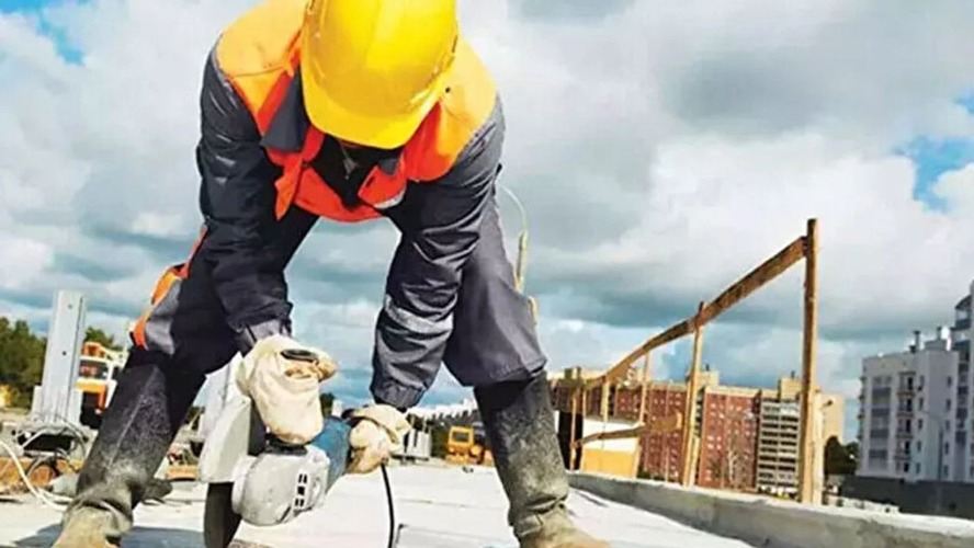 Taşerona kadro düzenlemesi için son viraj: 4D'li işçilerin maaşları da hakları da artacak