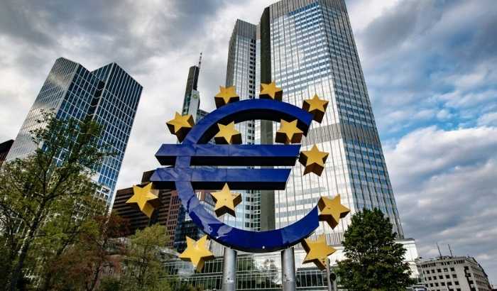 ECB anketi: ECB'nin %2 hedefinde sabitleneceği öngörüldü