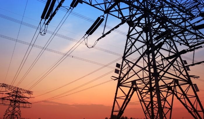 Türkiye'nin elektrik kurulu gücü 118 bin megavatı aştı