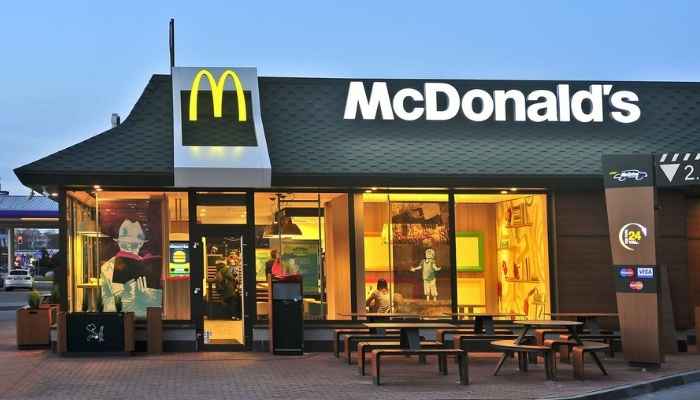 İngiltere Kilisesi’nden McDonald’s’a modern kölelik uyarısı