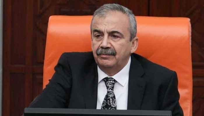 Sırrı Süreyya Önder hayatını kaybetti