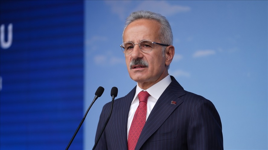 Bakan Uraloğlu’ndan stratejik açıklama: Türk Telekom’un imtiyaz süresi 25 yıl uzatılıyor