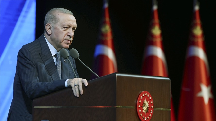 Erdoğan'dan görevini kötüye kullananlara: "Gözünün yaşına bakmayız"