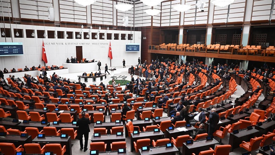 TBMM’de devamsız vekillere maaş ve yolluk kesintisi geliyor
