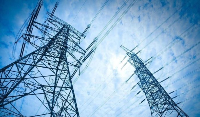 Spot elektrik fiyatı yarın için en yüksek 3.400 lira oldu: İşlem hacmi %22 azalarak 1,19 milyar liraya geriledi