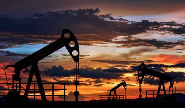 Barclays, 2026 Brent petrol tahminini 100 dolarda korudu