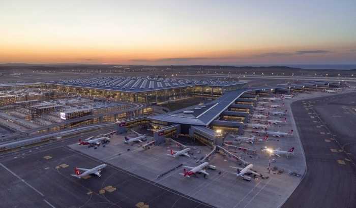 Türkiye’de hava yolunu kullanan yolcu sayısı 4 ayda 64 milyonu aştı: İstanbul ve sahil havalimanlarında yolcu trafiği hızla arttı