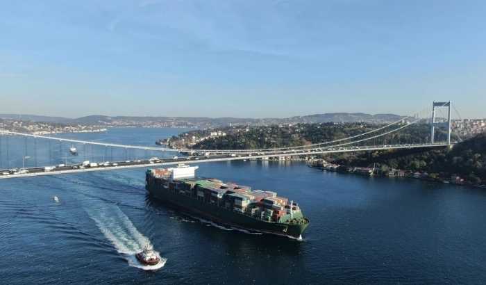 Türk boğazlarından yılın ilk yarısında yaklaşık 41 bin gemi geçti