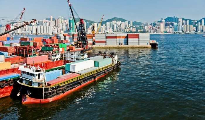 Rusya’nın dış ticaret fazlası 2025’te geriledi: ihracattaki düşüş belirleyici oldu