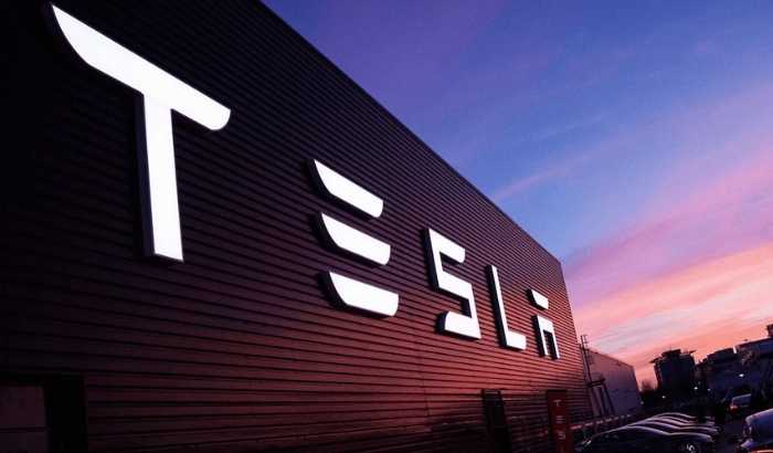 Tesla’nın araç teslimatları beklentileri aştı