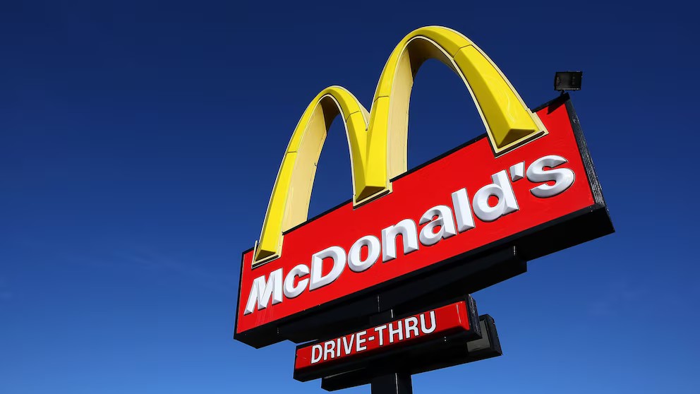 McDonald's hisseleri düşüşte: Piyasanın açık ara altında performans!