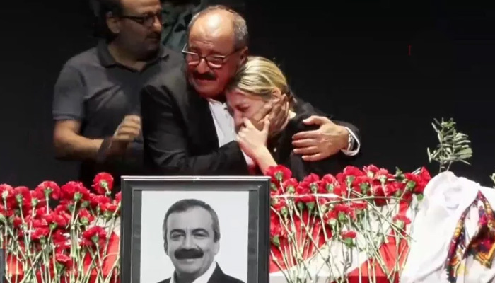 Sırrı Süreyya Önder ebedi yolculuğuna uğurlandı