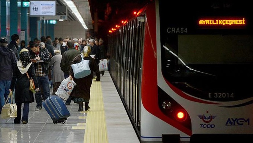 19 Mayıs'ta toplu taşıma ücretsiz olacak: Bakan Uraloğlu duyurdu! İşte ücretsiz hizmet verecek hatlar